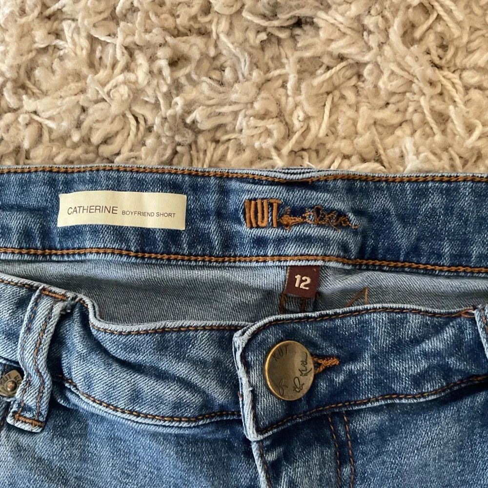 Kut from the Kloth Catherine Boyfriend Shorts Medium‎ Wash Blue Denim Size 12